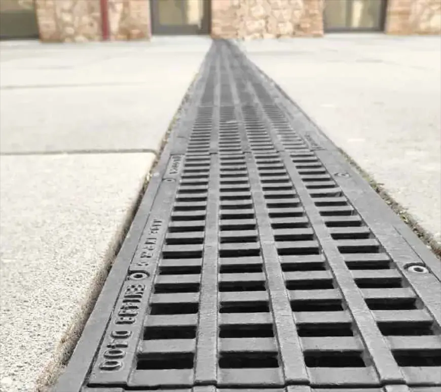Stratarise Prodrain 370 heavy duty channel drain with cast iron grating